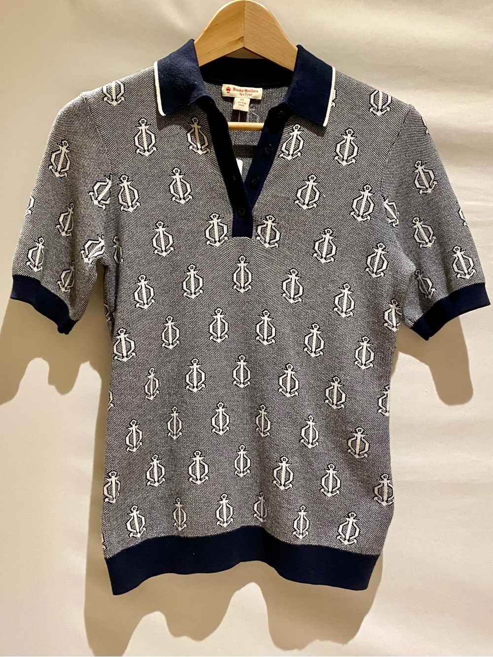 Brooks Brothers Navy & White Anchor Jacquard Polo Short Sleeve Top, size XS, NWT